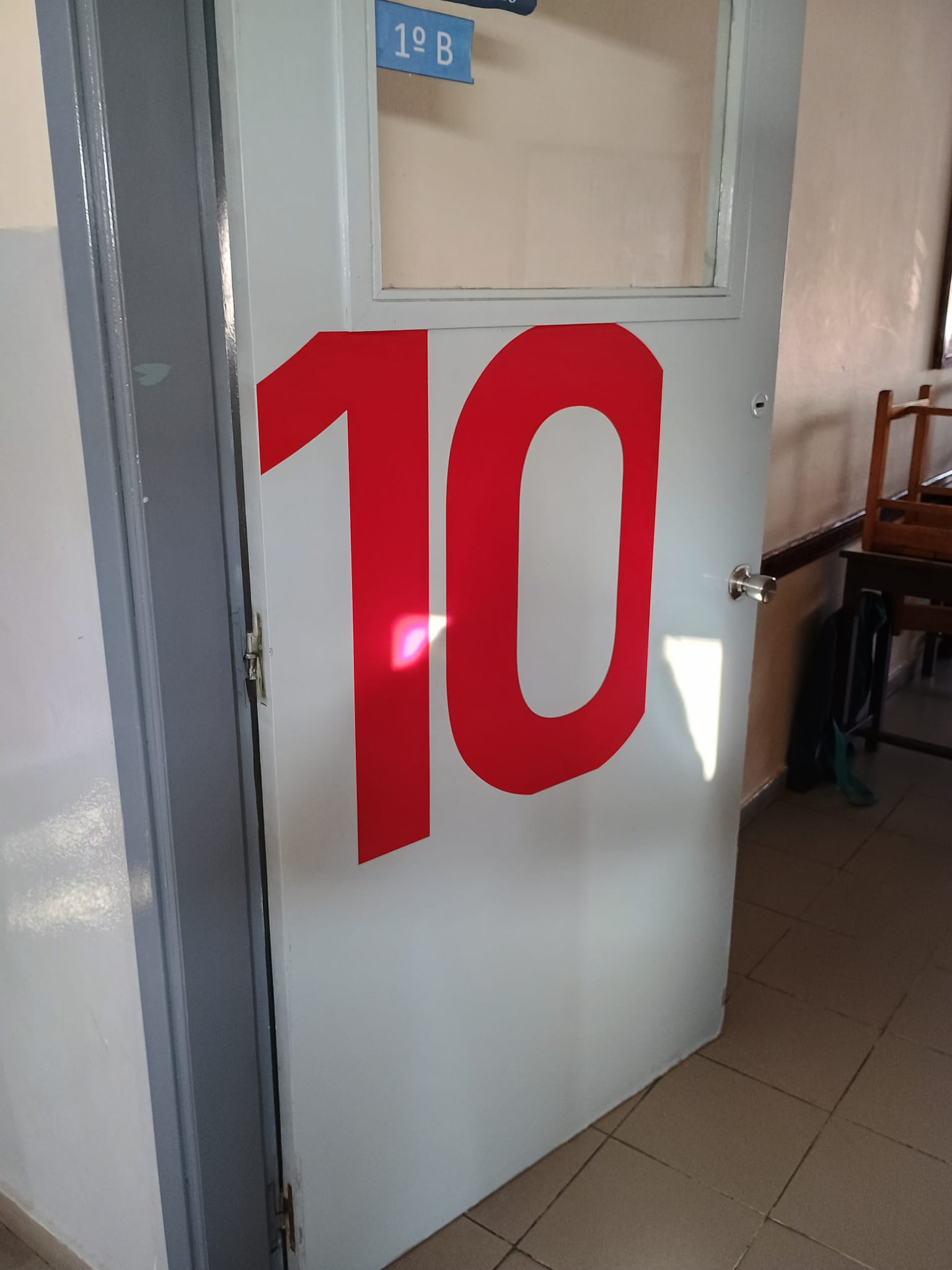 Vinilo Decorativo Numero de aulas - Imagen 11