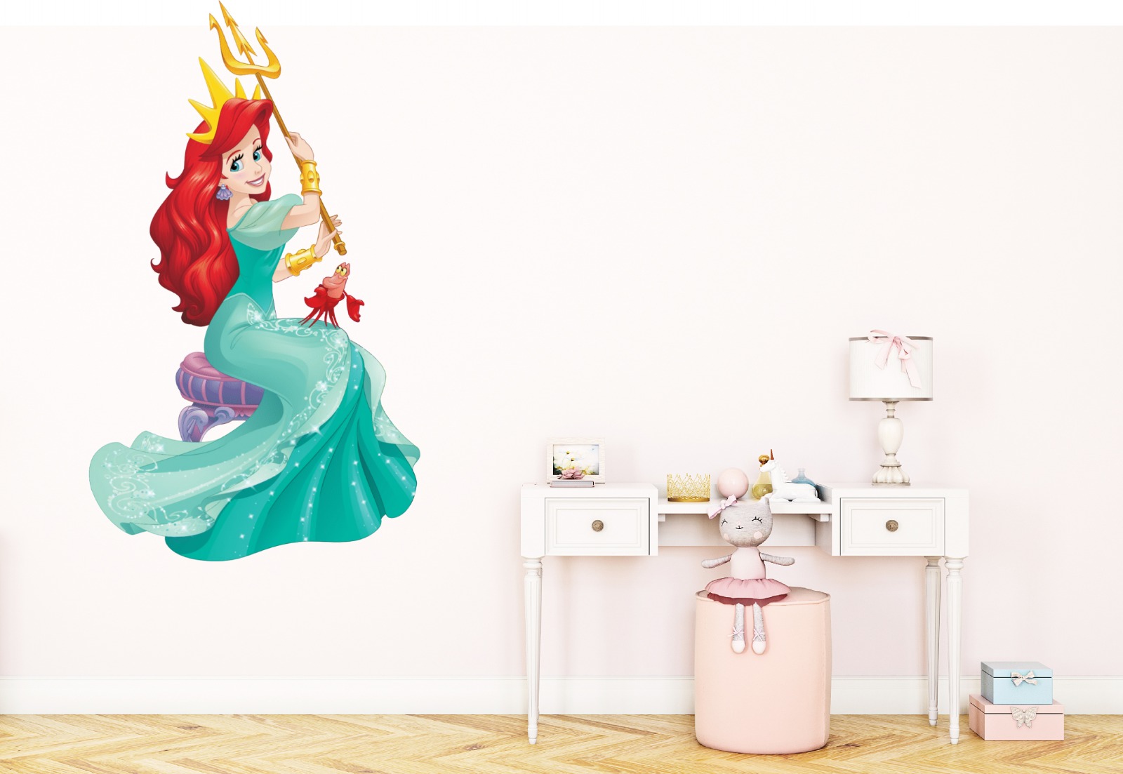 Vinilo Sticker Full color Infantil decorativo La sirenita Ariel con Tridente